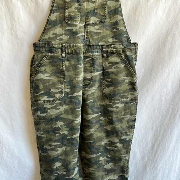 No Boundaries ‘80s style green camo overalls, size XL 15–17) - Picture 3 of 7